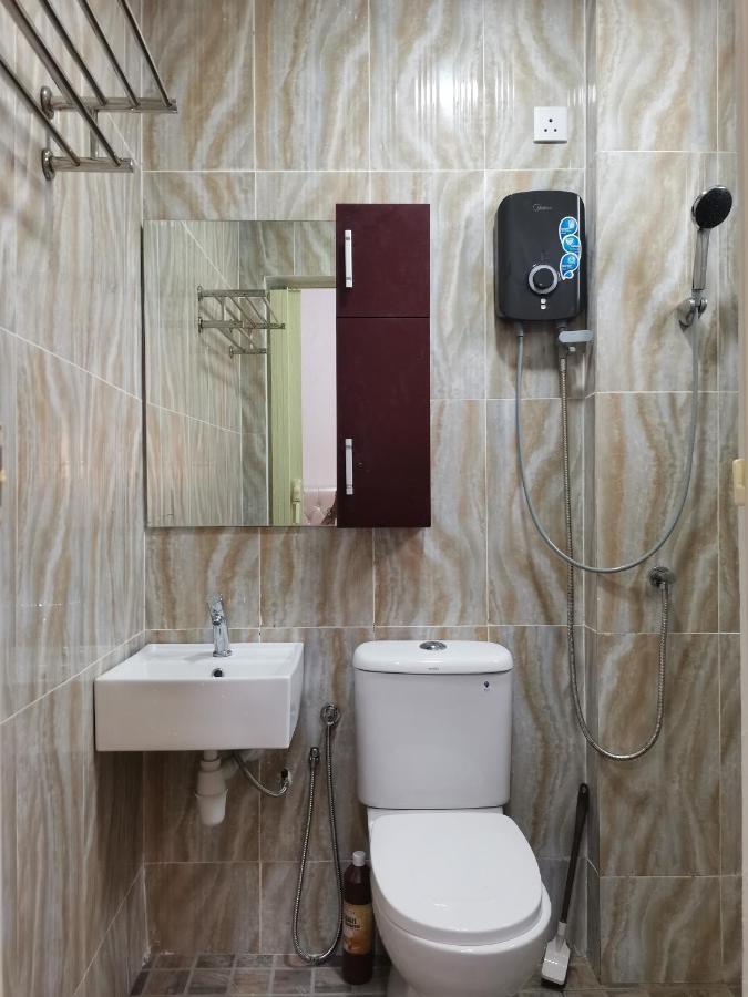 Cd Seaview Apartment Kuah Exterior photo