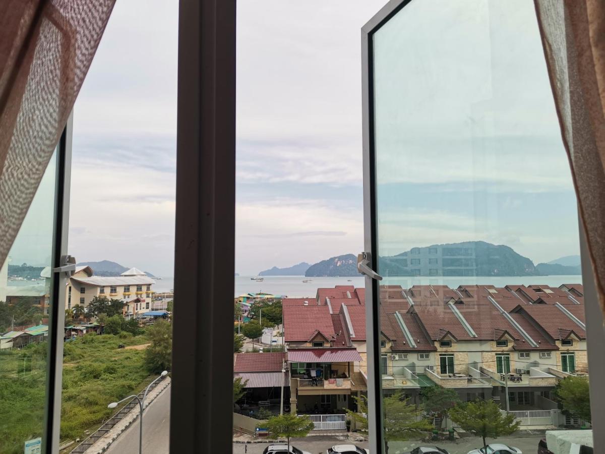 Cd Seaview Apartment Kuah Exterior photo