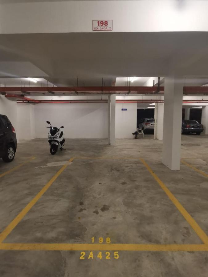Cd Seaview Apartment Kuah Exterior photo